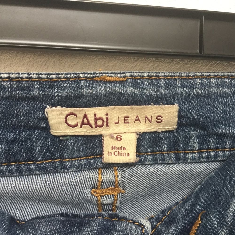 Cabi Jeans Mid Wash Bootcut Jeans Size 6 Lightweight Stretchy Fall Winter Basic - Picture 5 of 5